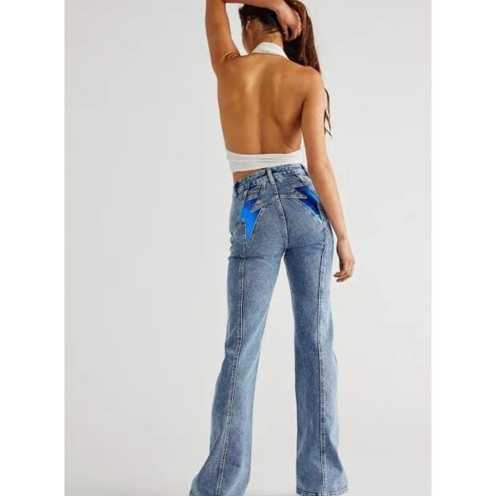 New Free People Wee The Free Thunderbird Flare Jeans Size 33 Blue - Picture 1 of 9